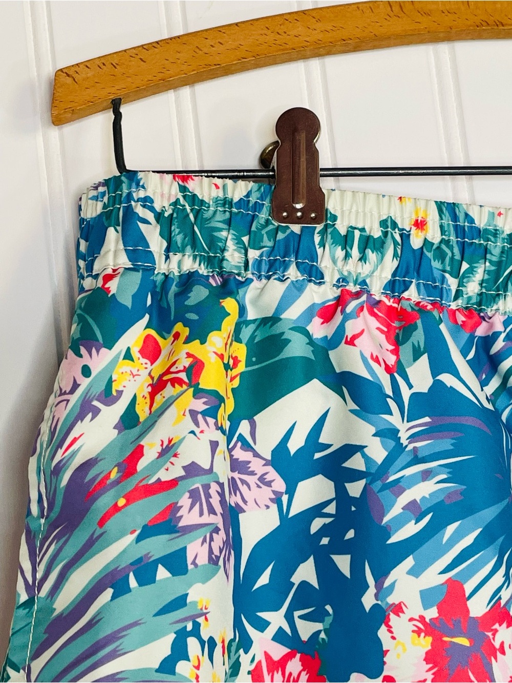 Maamgic Tropical Print Swim Trunks - Picture 4 of 8